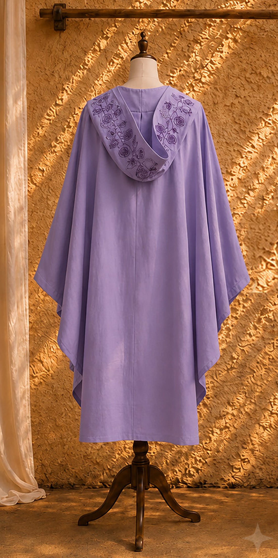 Rose & Thorn Mantle • Purple Lavender
